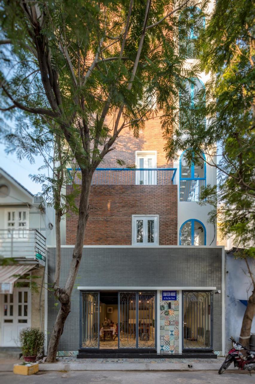 Holi Eighteen'S House Vinh Hai Екстер'єр фото